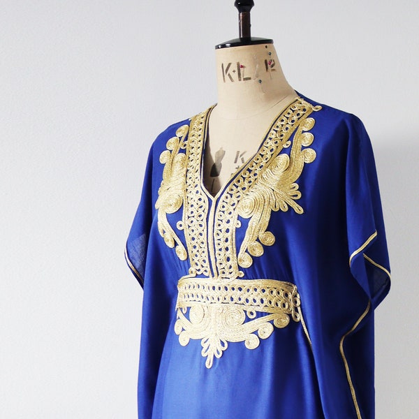 Robe marocaine brodée royal bleu
