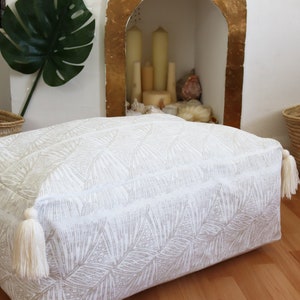 Beautiful moroccan palm print pouf