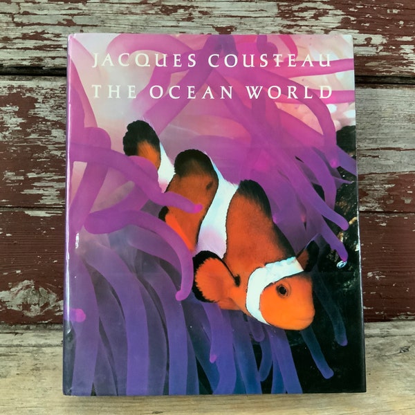 1979 The Ocean World Jacques Cousteau Collectible Book The Sea Mammals Birds