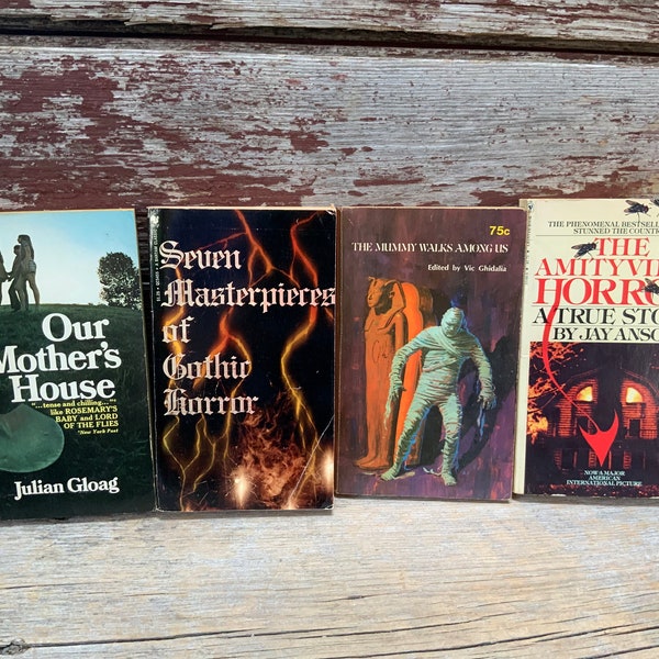 Horror Book Bundle! 1970’s  Amityville The Mummy Gothic Horror 4 Collectible Paperbacks