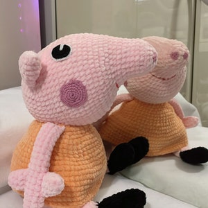 Mom Pig Crochet Pattern