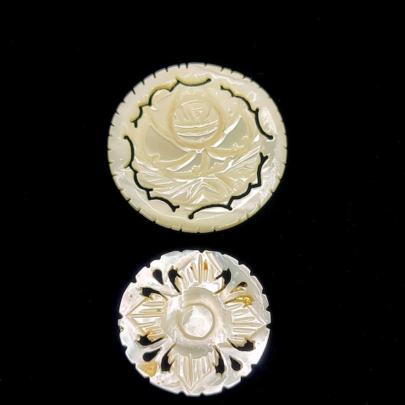 Vintage Hand Carved Mother of Pearl Floral Brooch… - image 1