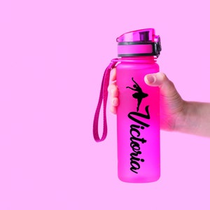 Sticker ballerine en vinyle avec nom - Ballerine et lettrage en vinyle, parfaits sur les bouteilles d'eau pour les équipes de sport/de danse