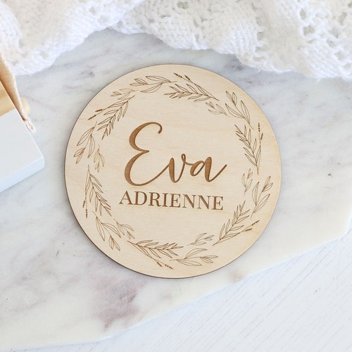 Personalised Wooden Baby Name Sign Wreath Calligraphy. Etsy UK