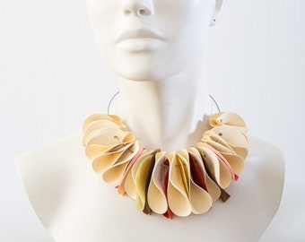 Latex necklace on a steel tire / latex accessory