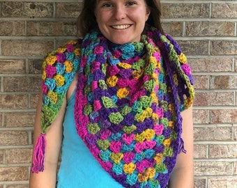 Patrón de ganchillo chal de abuela triangular