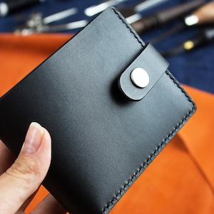 Elegante billetera de cuero italiano para hombre, hecha a mano y cosida a mano, con grabado personalizado