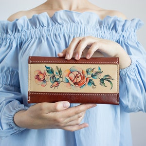 Cartera de piel pintada, Cartera original, Monedero mujer, Rosa roja, Cartera de viaje de piel, Cartera exclusiva, Hecho a mano, Monedero pintado a mano