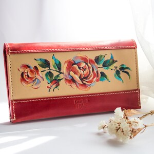 Cartera de piel pintada, Cartera original, Monedero mujer, Rosa roja, Cartera de viaje de piel, Cartera exclusiva, Hecho a mano, Monedero pintado a mano