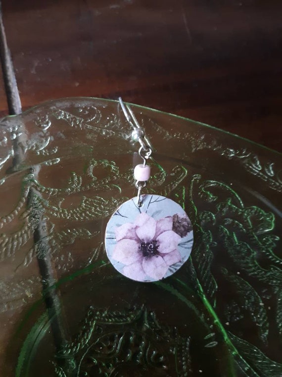 Wood decoupaged earrings with a pink flower