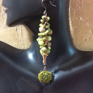 Stunning long dangle earrings with copper, gemstones in green and brown, vintage earring, statement earrings