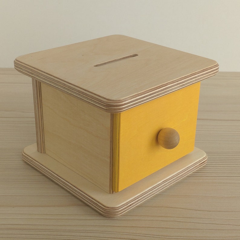 Montessori Säugling Imbucare Box Ball und Münze 2in1 Montessori Baby Holzspielzeug Vorschule Früh, erstes Geschenk Spielzeug Yellow