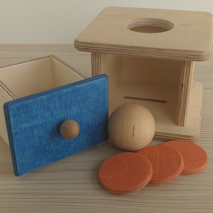 Montessori Säugling Imbucare Box Ball und Münze 2in1 Montessori Baby Holzspielzeug Vorschule Früh, erstes Geschenk Spielzeug Blue