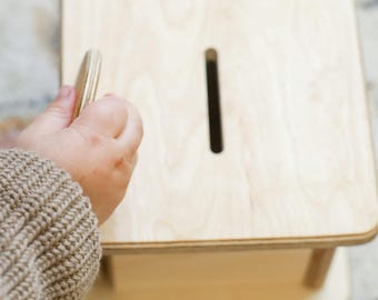 Montessori Imbucare Box: Wooden Coin& Ball Drop Toy
