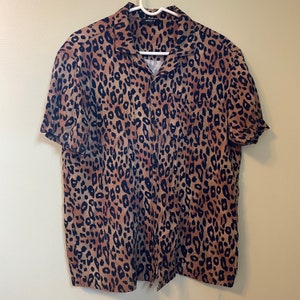 Leopard Print - Men’s - Medium Button Up Shirt - Party
