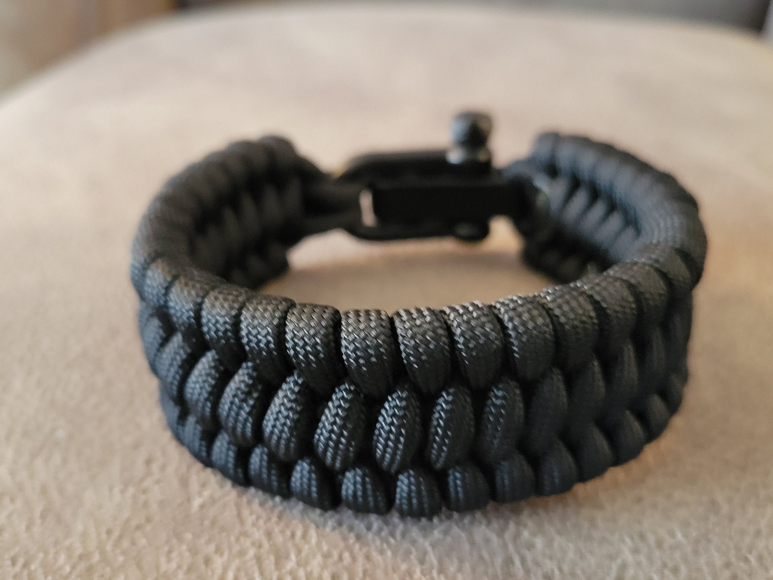 Slim trilobite paracord bracelet best sale