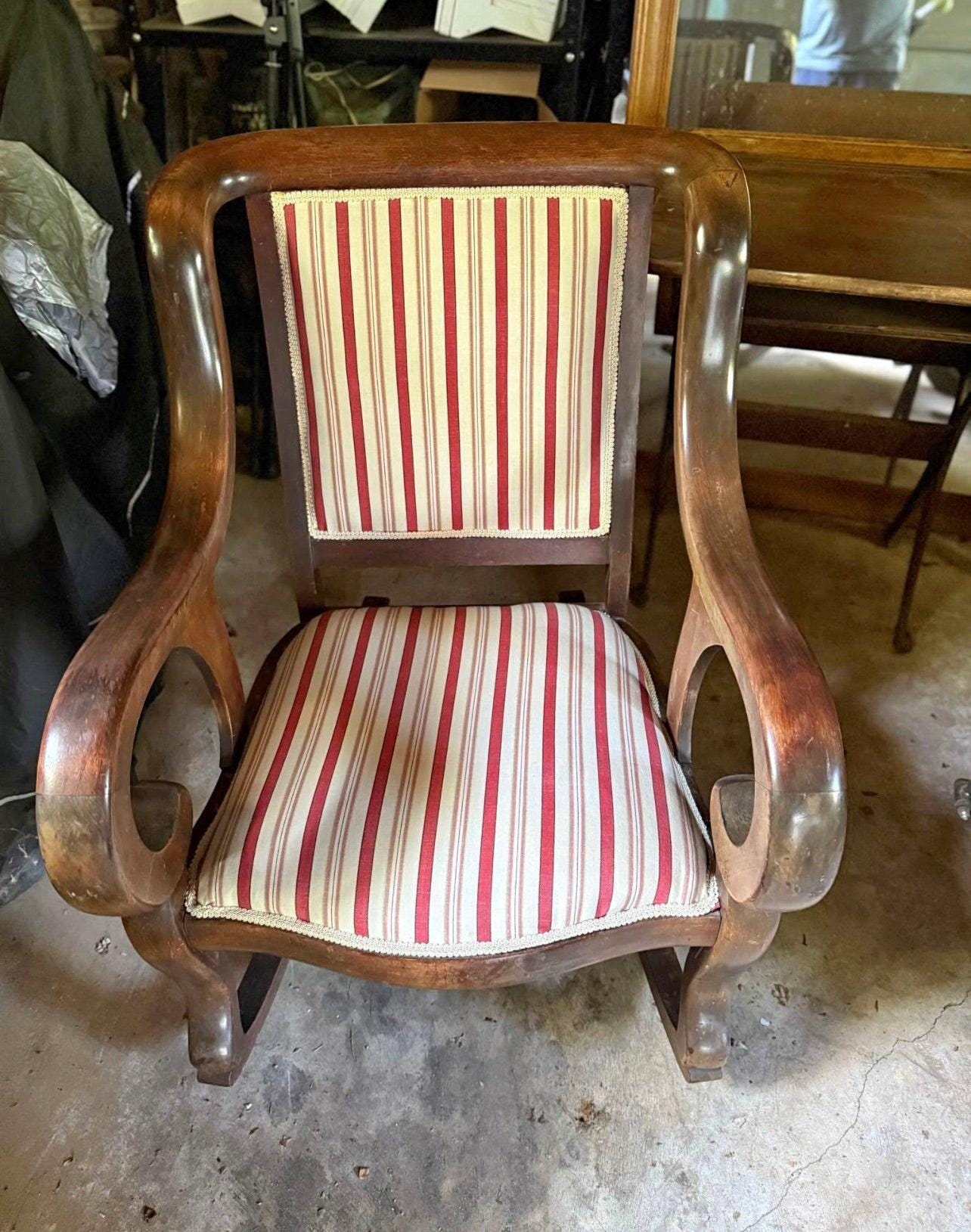 Petit Fauteuil Poupée 19ème France – Bois Ancien – 27 Cm – Bon état Réparé