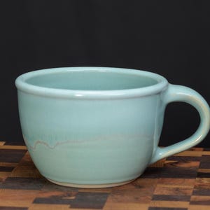 Soup Mug 26 oz, Ceramic Bowl with Handle for Soup, Chili, or Hearty Meals, Handmade Pottery Kitchen Gift Idea – Sea Green Glaze