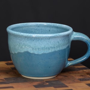 Soup Mug 24 oz, Ceramic Bowl with Handle for Soup or Ramen, Handmade Pottery for Everyday Use, Kitchen Gift Idea – Ocean Blue Glaze