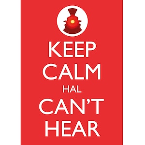 Een grappige, originele en geestige wenskaartparodie op Keep Calm And Carry On en 2001: A Space Odyssey. Uit de 'Keep On Cluckin''-reeks.