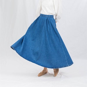 Daisy Denim Maxi Circle Skirt Medium Wash, Flared A line Swing Jean Long, Full Length for Modest Women Cloche Vintage Skirt with Pockets