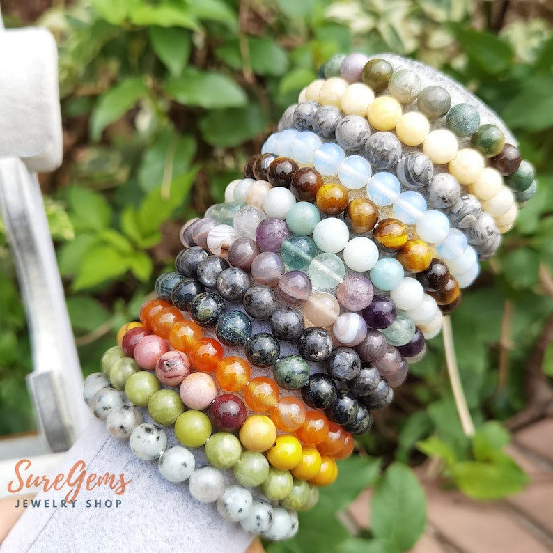 65 types de bracelets de pierres précieuses rondes de 6 mm/8 mm/10 mm, bracelet en cristal de quartz brut curatif, bracelet de perles extensibles, bracelet simple de pierres précieuses image 4