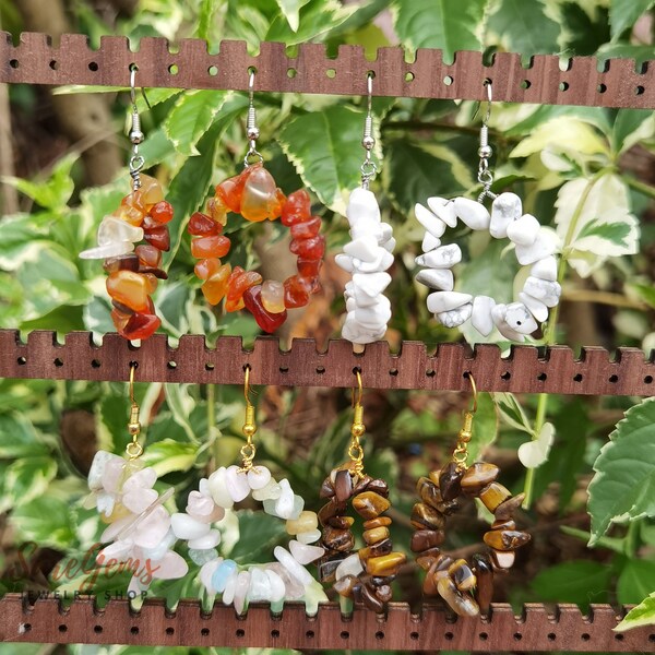 Créoles en cristal, boucles d'oreilles avec éclats de quartz, boucles d'oreilles avec éclats de pierres précieuses brutes, boucles d'oreilles en pierres empilées, boucles d'oreilles avec pierre de naissance, cadeau de boucles d'oreilles hippie