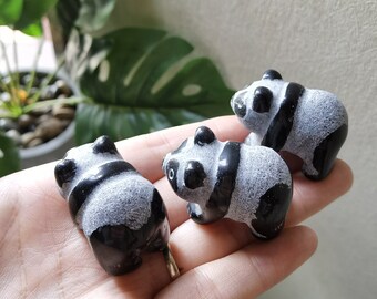 1.5 Inches,Craving Obsidian Panda, Black obsidian Panda status,healing crystal Quartz panda bear Home Decor, Cute Black panda Gifts