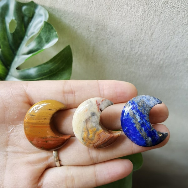 New!!Crescent Moon Pendant,Healing Crystal Crescent bead,Mookaite Crazy Agate Lapis lazuli Carved Moon,Natural stone Jewelry