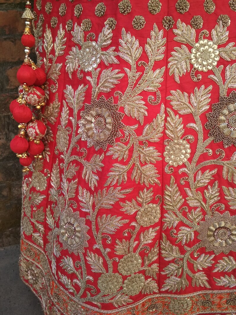 Weeding lehenga,Heavy Party wear lehenga Heavy embroidered,red lehanga Lehenga with blouse Brand new Bridal Lehenga dupatta /& handbag