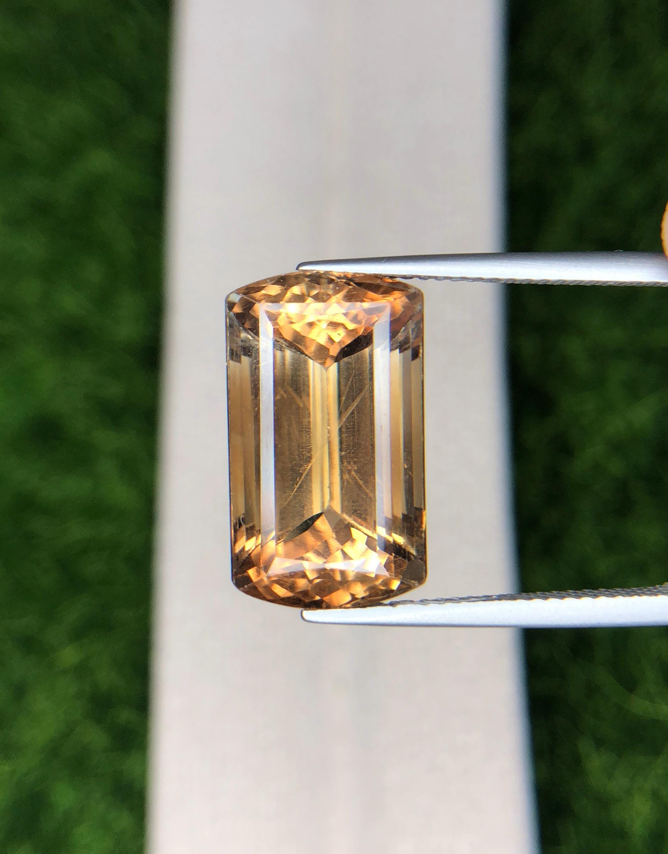 Natural Golden Topaz Gemstone | Skardu, Pakistan | Himalayan