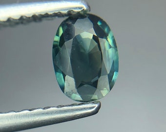 Teal sapphire, sapphire, loose gemstone