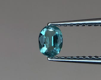 Grandidierita de Madagascar de 0,19 ct, certificada como extremadamente rara