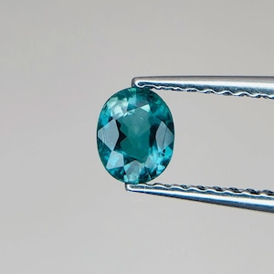 Grandidierita de Madagascar de 0,33 ct, certificada como extremadamente rara