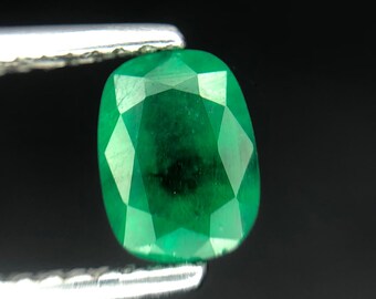 Emerald green, Zambia Emerald, loose gemstone
