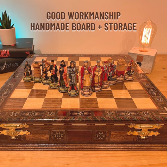 Chess Set Medieval Big Top Retro Wood Retro Table Magnetic Chess