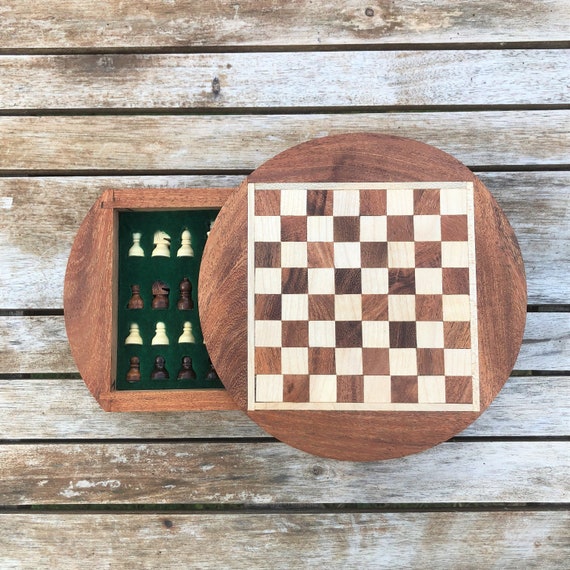 How to get brown board on mobile? : r/chess