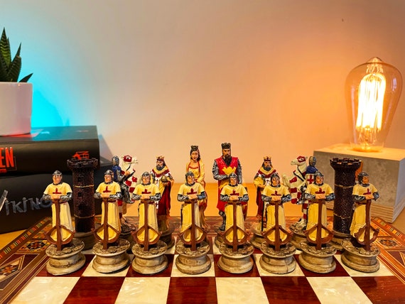 Buy Vintage Chess Set With Resin Board and Metal Pieces / Ajedrez