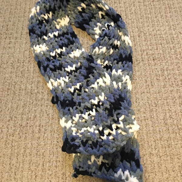 Faded Blues Scarf, Bernat bulky yarn, knitted