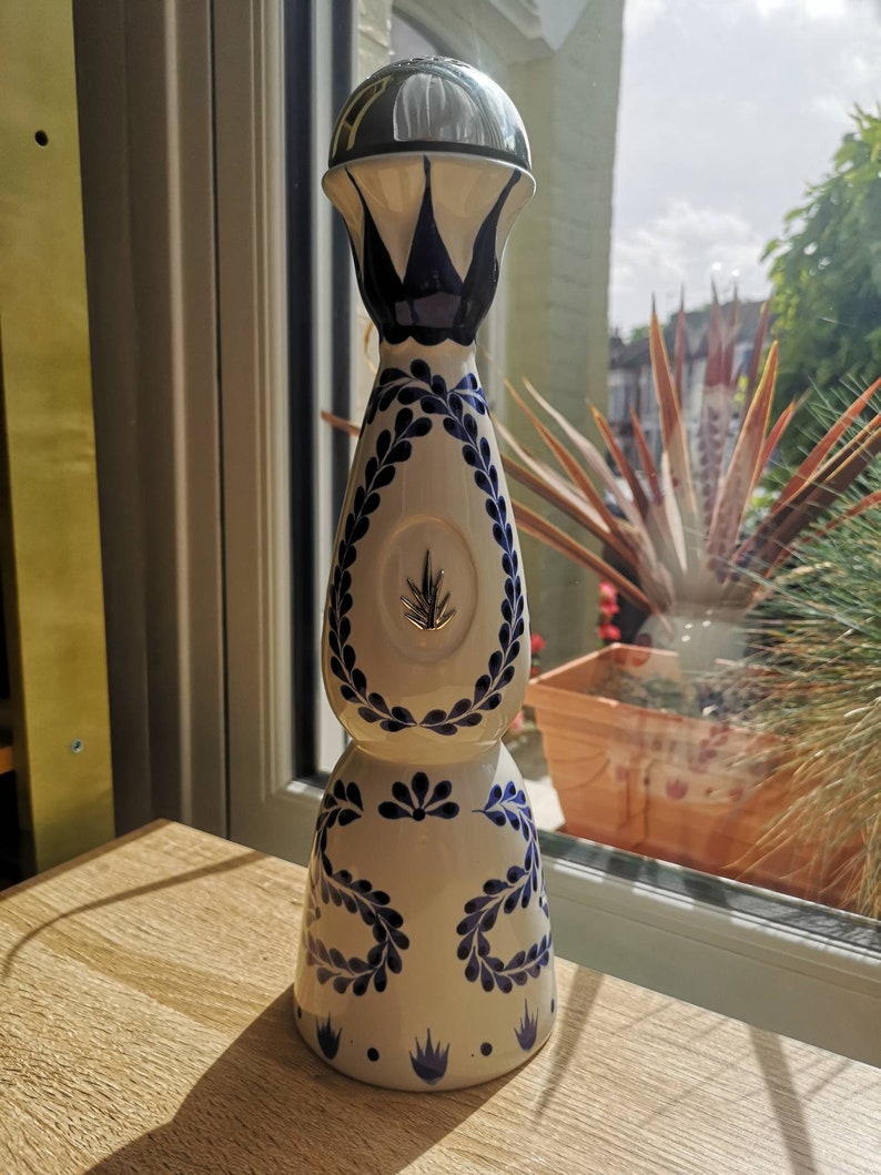 Bouteille de tequila azul Clase reposado no Anejo no don julio faite à la main bleu blanc comme du verre carafe décorative carafe cadeau de Noël image 1