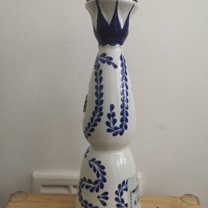 Clase azul bottle tequila reposado no Anejo no don julio hand made blue white like glass decorative decanter carafe Christmas present gift image 8