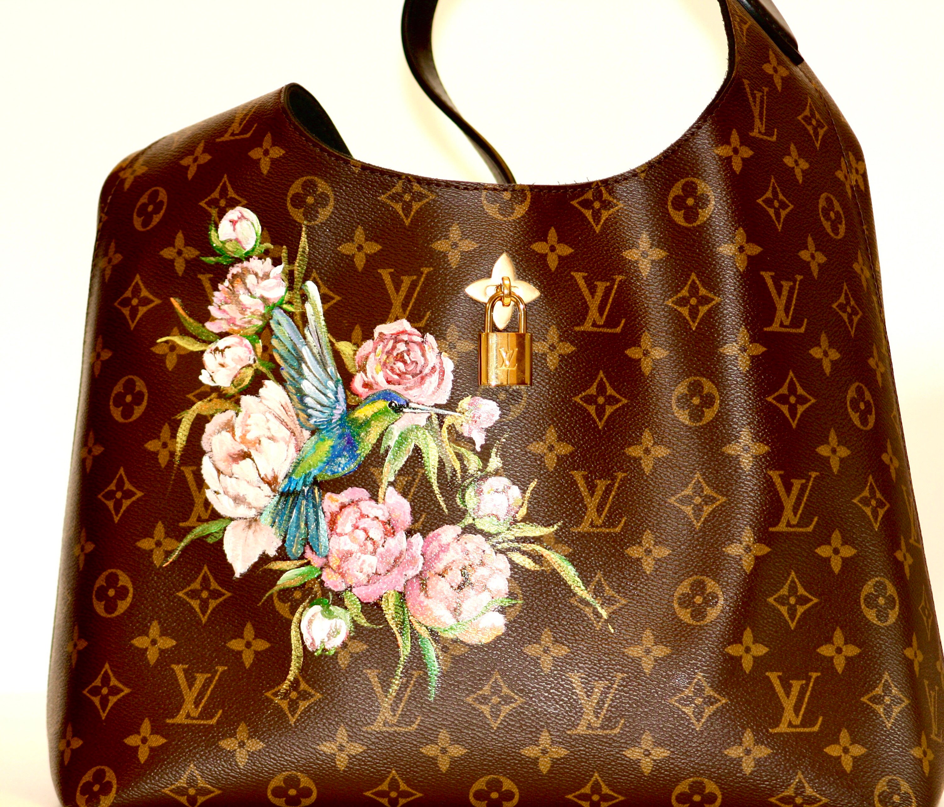 paint on louis vuitton bag