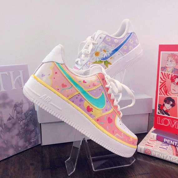 Stuur je schoenen op voor maatwerk. Ik geef ze niet. Nike Air - Etsy  Nederland