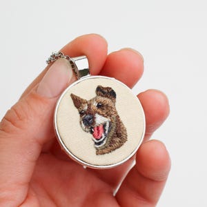 Custom Pet Portrait Necklace | Hand‑Embroidered Dog or Cat Pendant | Personalized Pet Memorial Gift