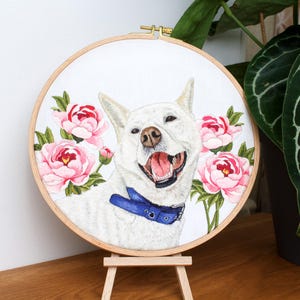 Custom Pet Portrait Embroidery: Realistic Floral Thread Painting