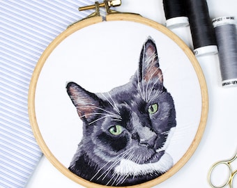 Embroidery Cat Portrait, Cat Lover Gift Custom Pet Portrait from Photo Cat Mom Gift Creative Gifts Fun Gifts Unique Gift Art Gift Fur Baby