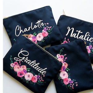 Personalized Makeup Bag with Floral Design, Custom Cosmetic Bag for Best Friend Gift, Bridesmaid Gift.