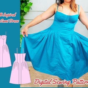 Może przedstawiać: Cyfrowy wzór szycia na długą sukienkę na ramiączkach inspirowaną HCB. Wzór jest pokazany w kolorze różowym na niebieskim tle. Sukienka ma dopasowany gorset i pełną spódnicę.