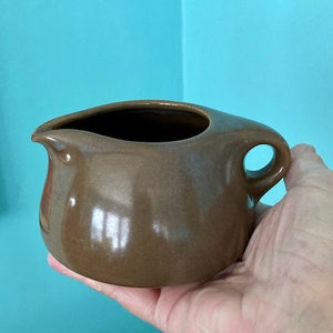 Russel Wright Iroquois China bean brown creamer, excellent condition