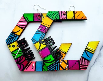 Pendientes Melanin Afrocentric – Joyería geométrica de madera pintada a mano con neón